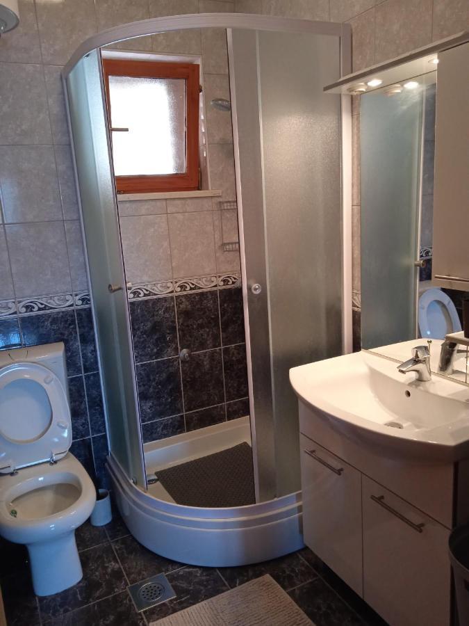 Apartments Aferdita Račišće Eksteriør bilde