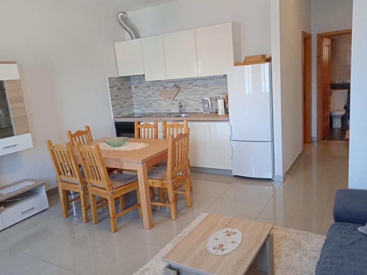Apartments Aferdita Račišće Eksteriør bilde