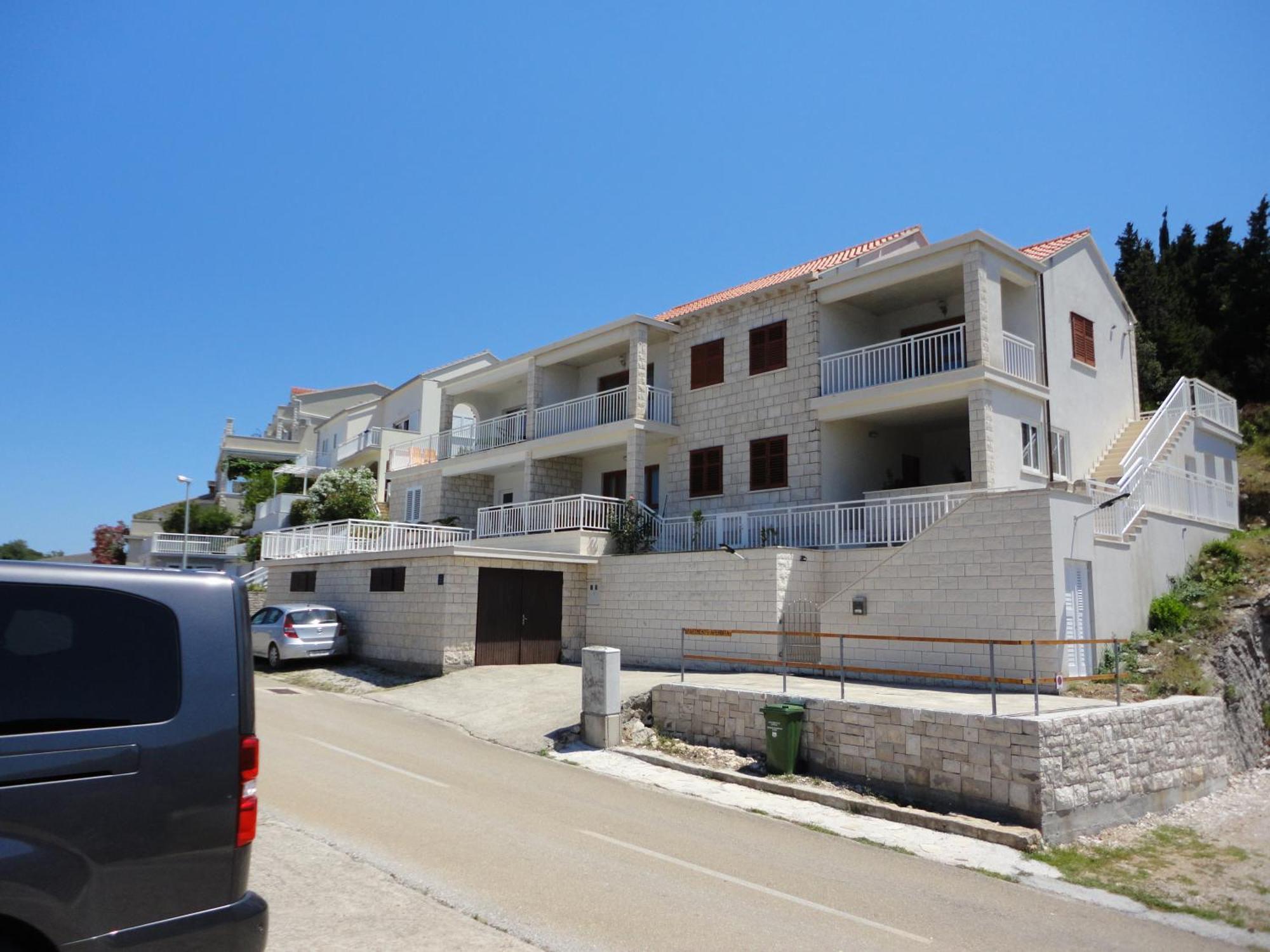 Apartments Aferdita Račišće Eksteriør bilde